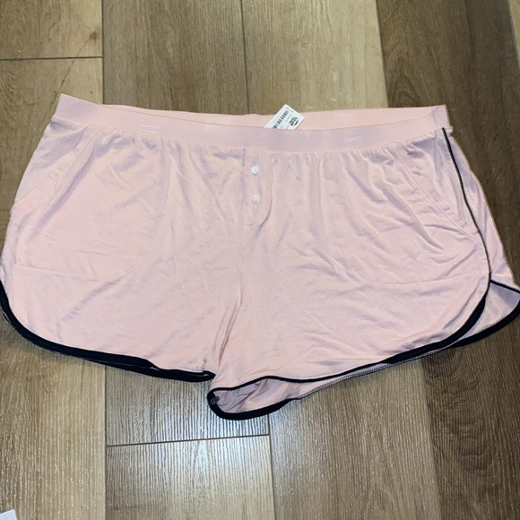 Women’s XXL Bundle - Picture 6 of 8